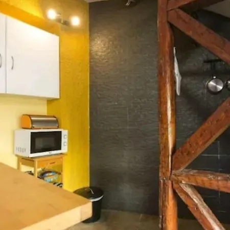 Apartment Loft De Encanto Num Bairro Tipico De Lisboaa! *