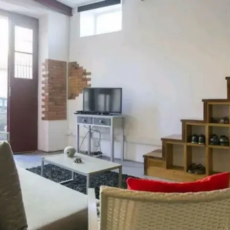 Loft De Encanto Num Bairro Tipico De Lisboaa! Appartement