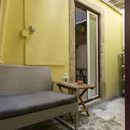 Loft De Encanto Num Bairro Tipico De Lisboaa! Lejlighed